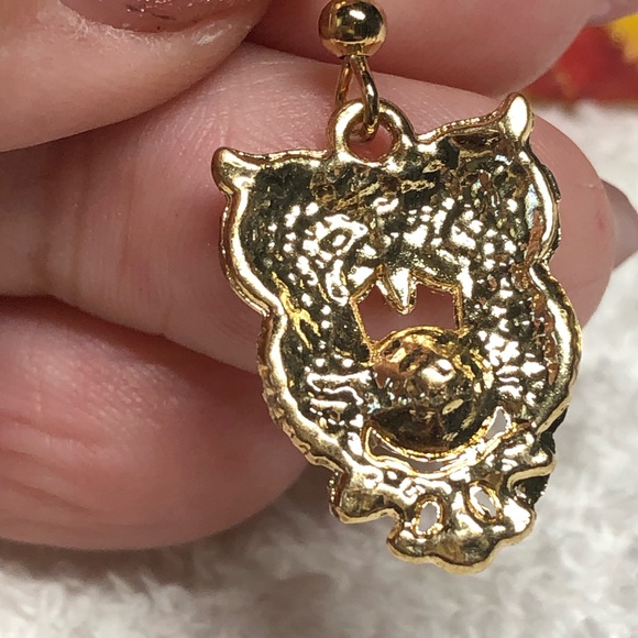🦉Cute mismatched OWL earrings in gold accents, pretty/fun - Picture 2 of 7